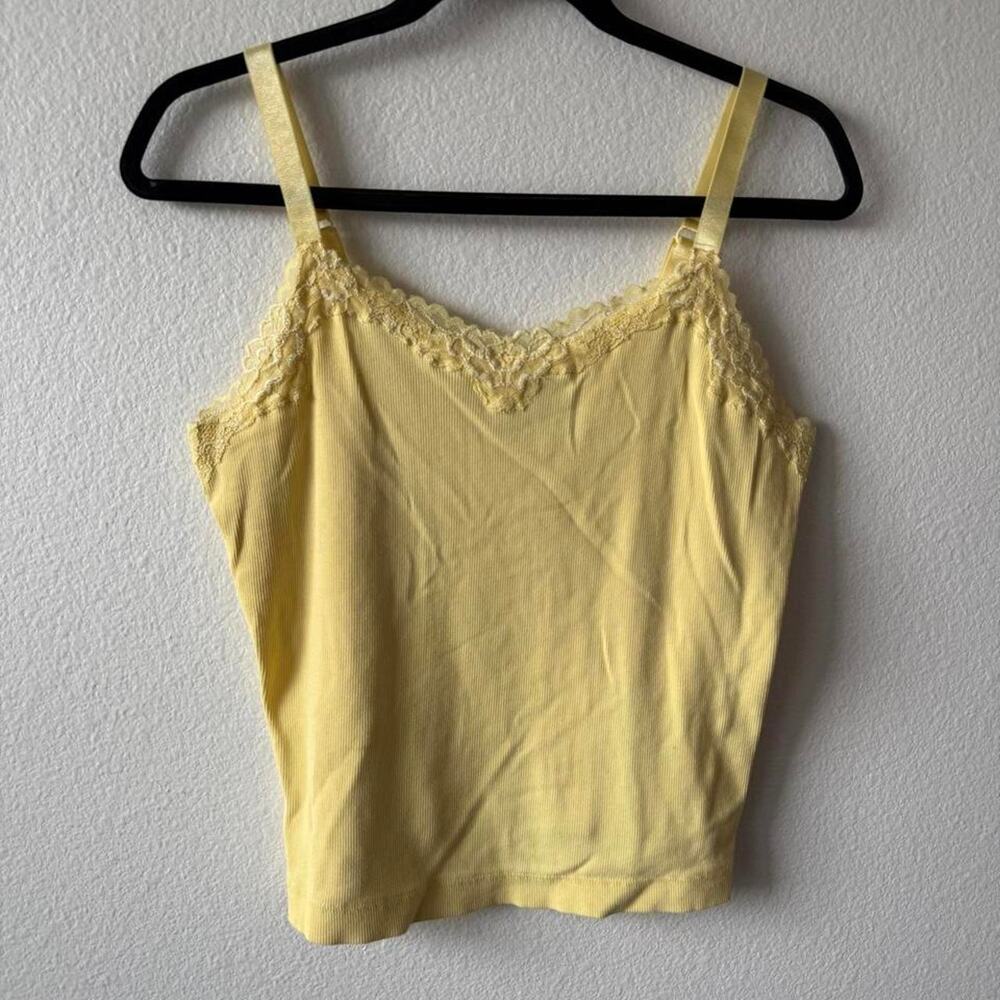 Butter yellow lace trim tank